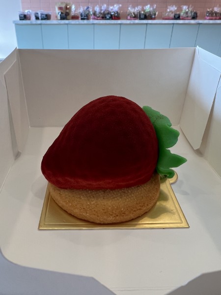 Strawberry pastry